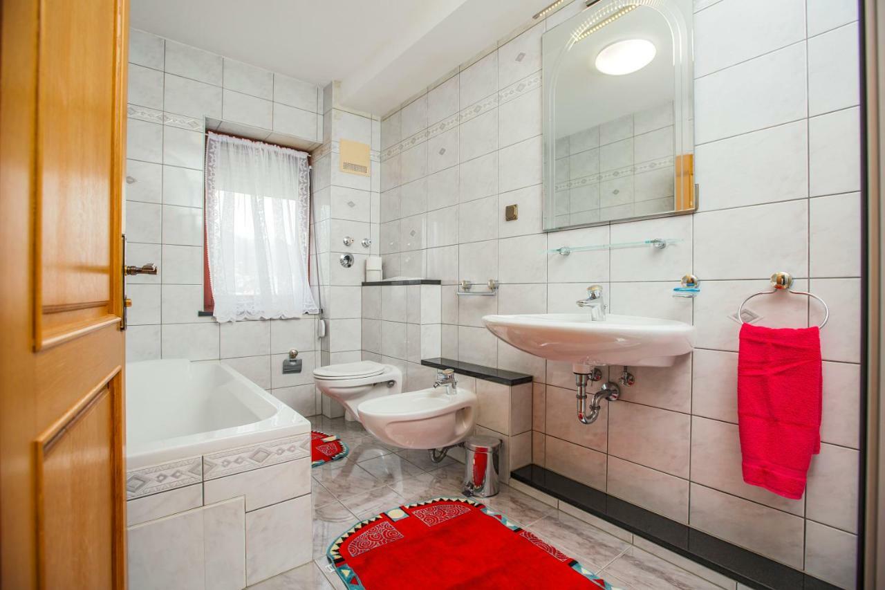 Apartments Dilber Split Bagian luar foto