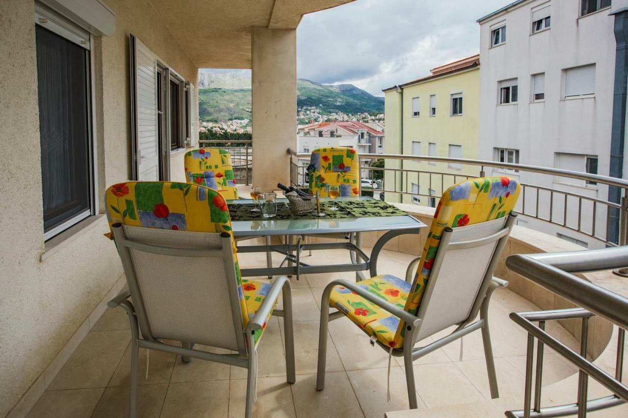 Apartments Dilber Split Bagian luar foto