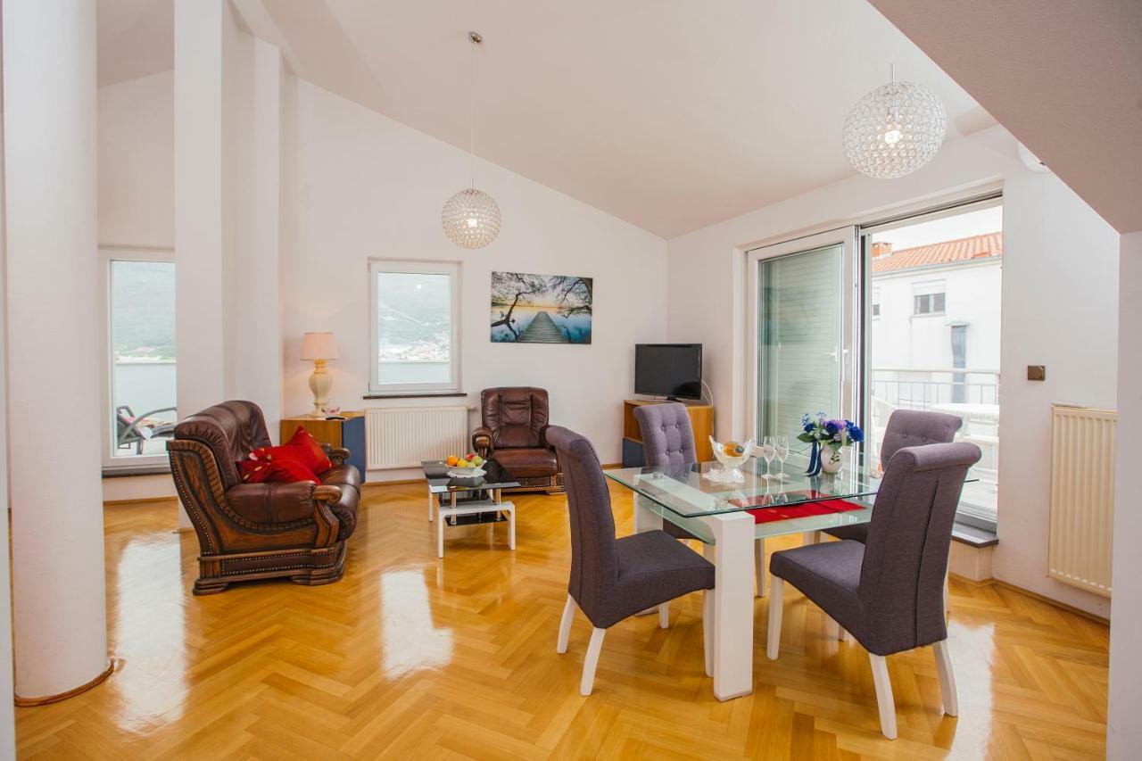 Apartments Dilber Split Bagian luar foto