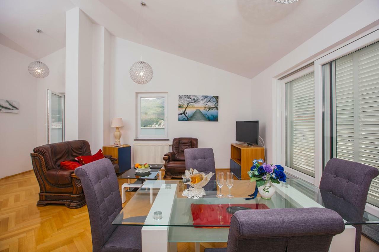 Apartments Dilber Split Bagian luar foto