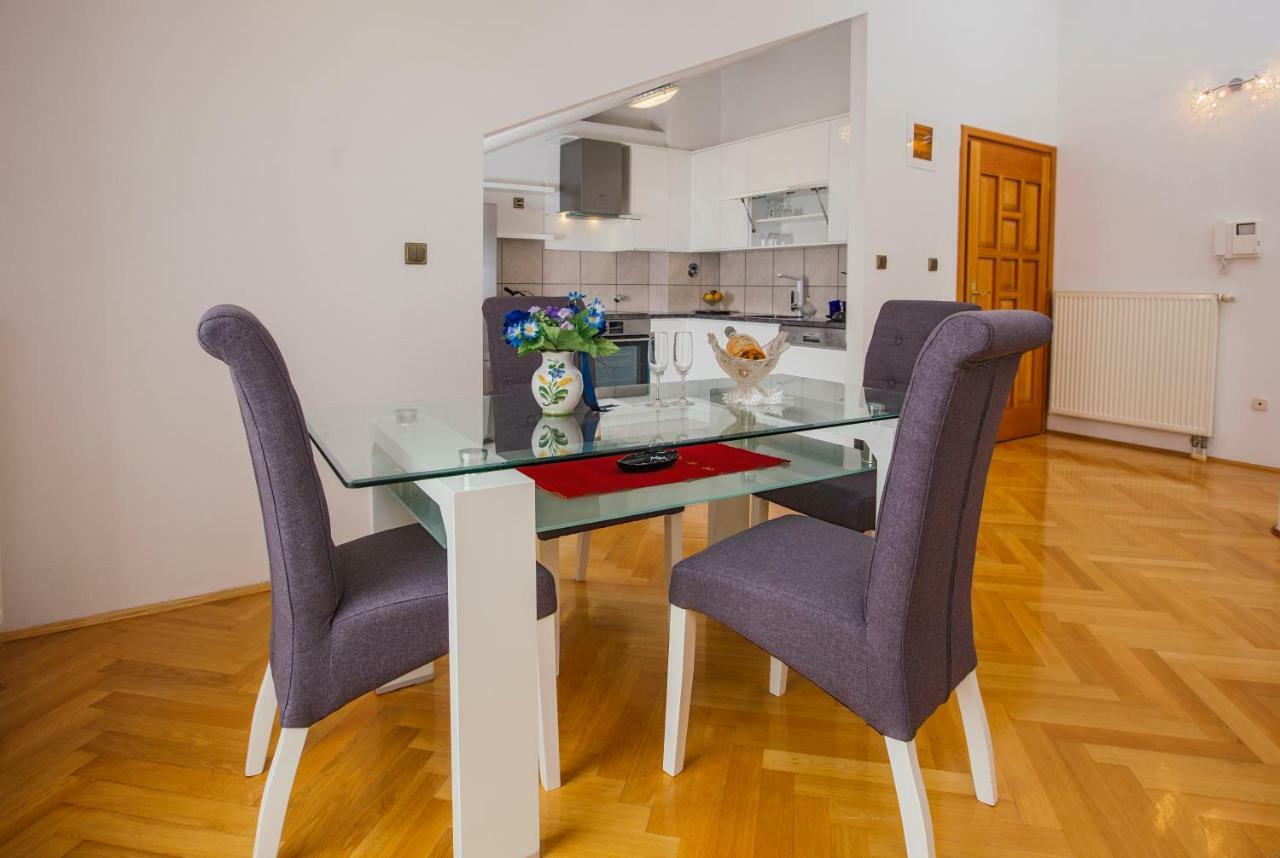 Apartments Dilber Split Bagian luar foto